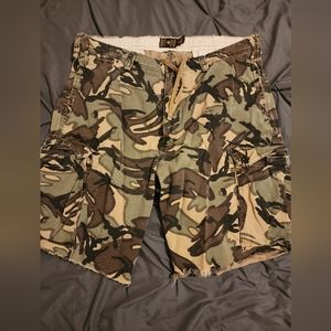 American Eagle camo men's shorts
